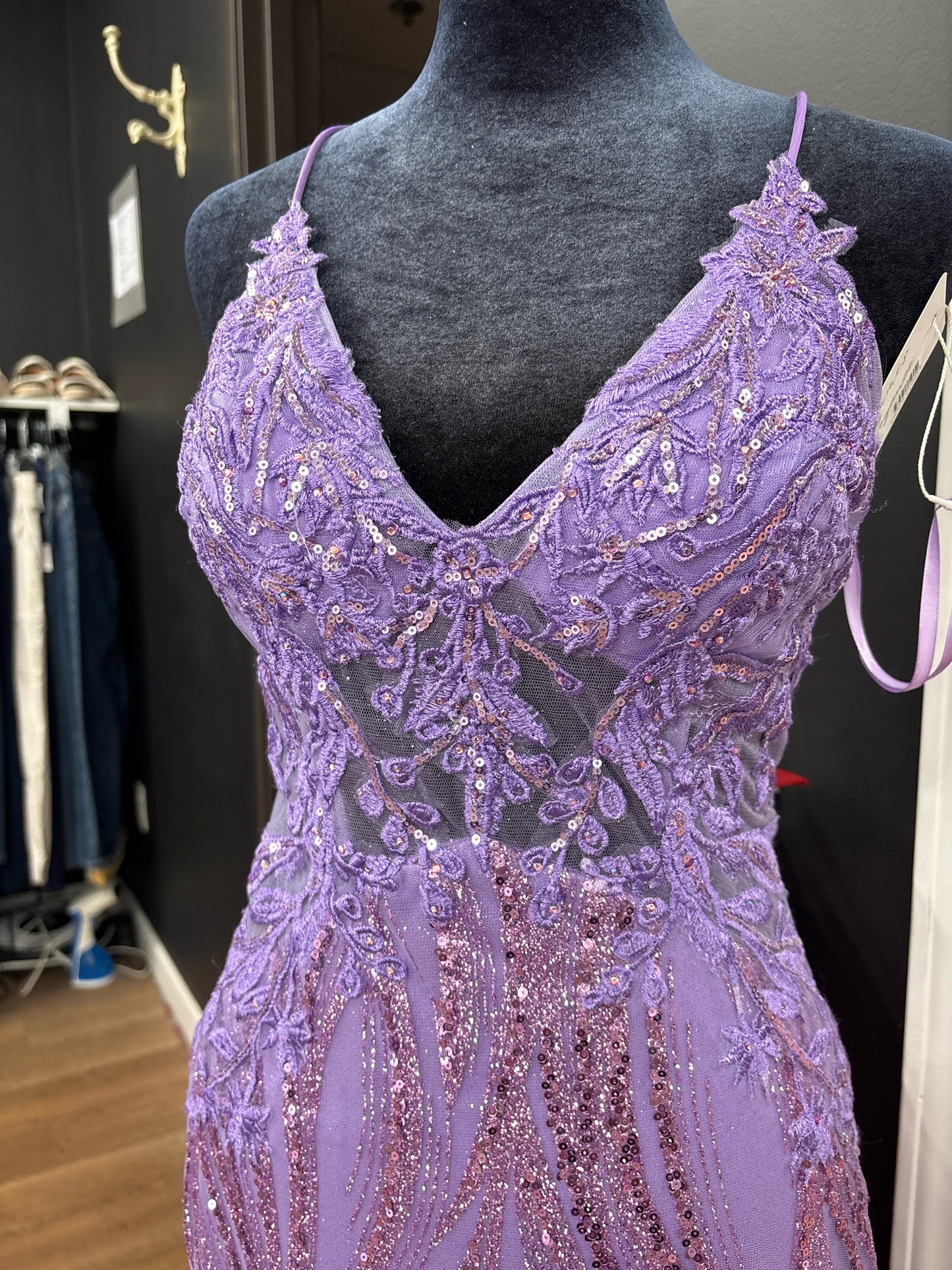 Size 0 Emmi's Elegance Lilac GOWN