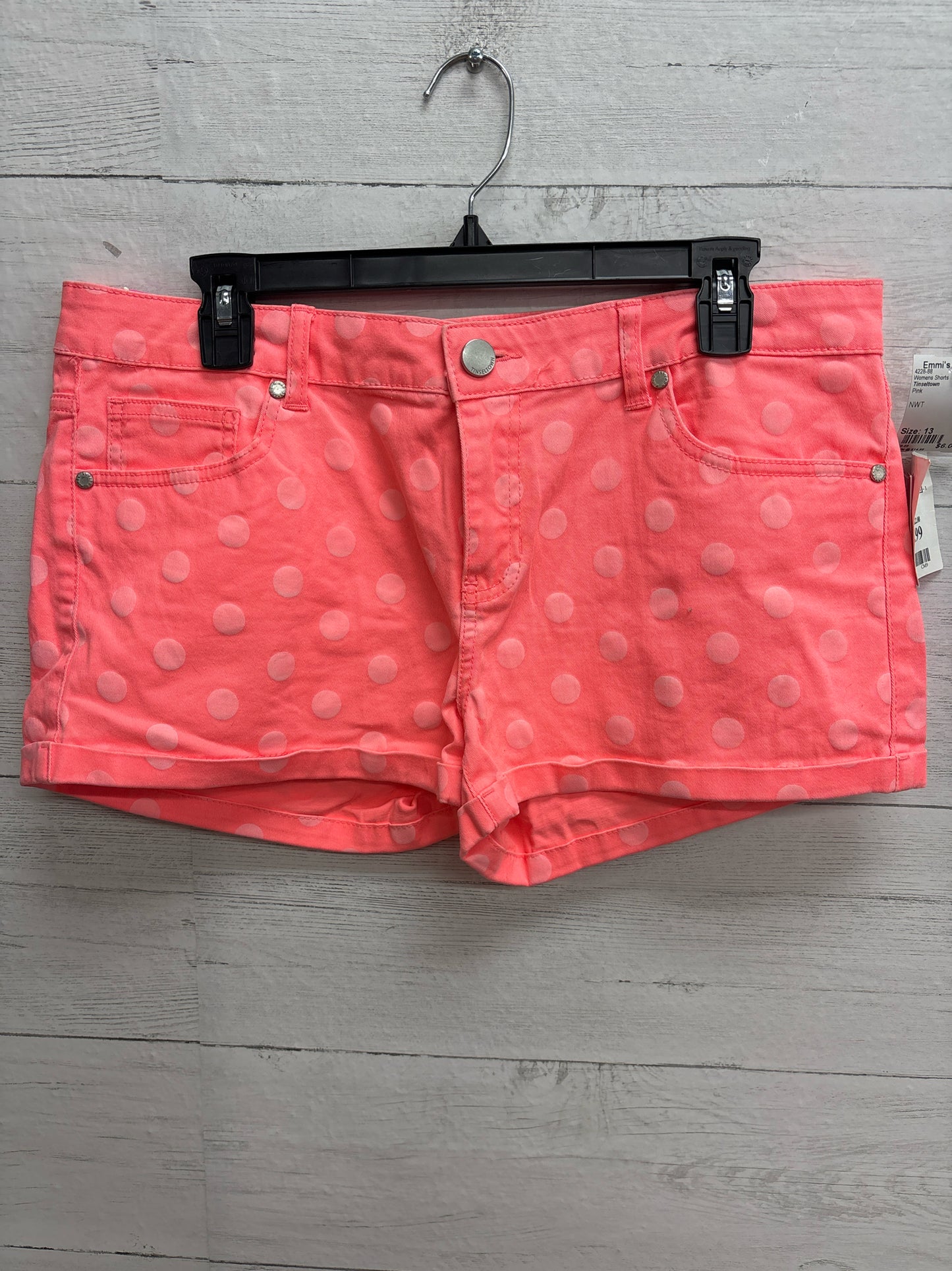 Size 13 Tinseltown Pink Womens Shorts