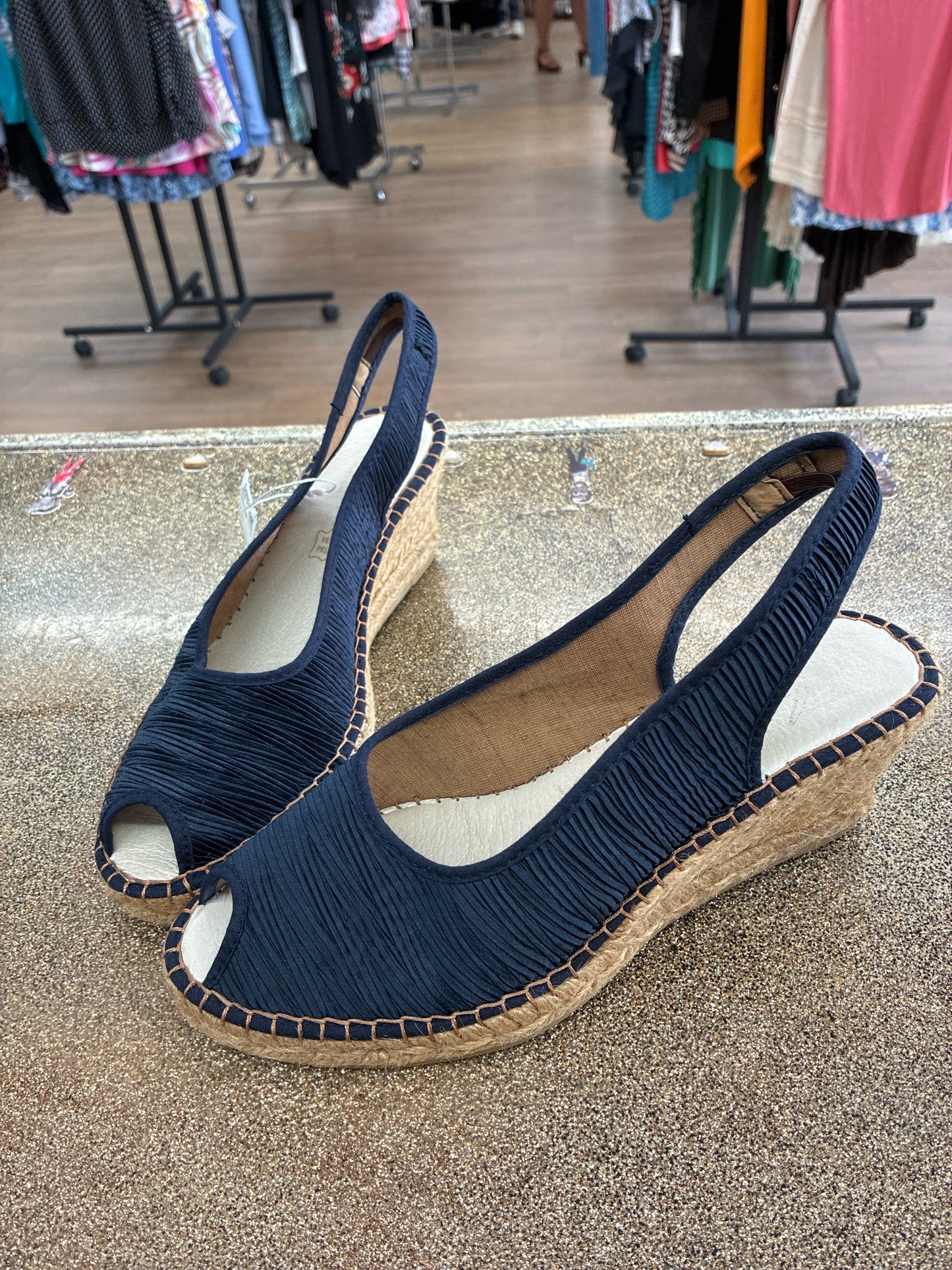 39 Navy Womens Sandal