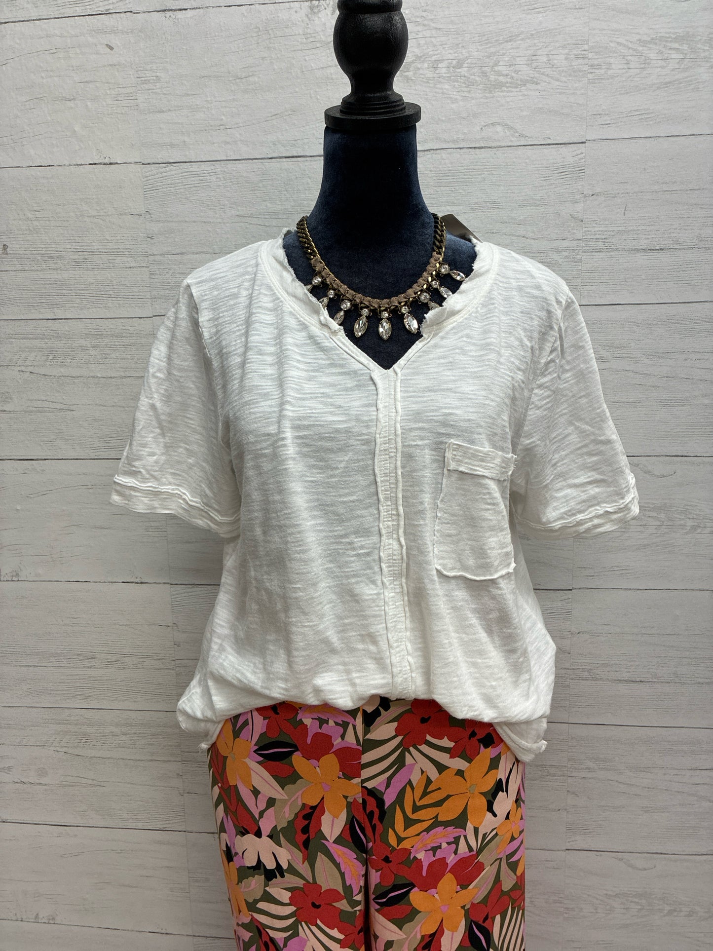 Size L Carly Blake White Womens Shirt