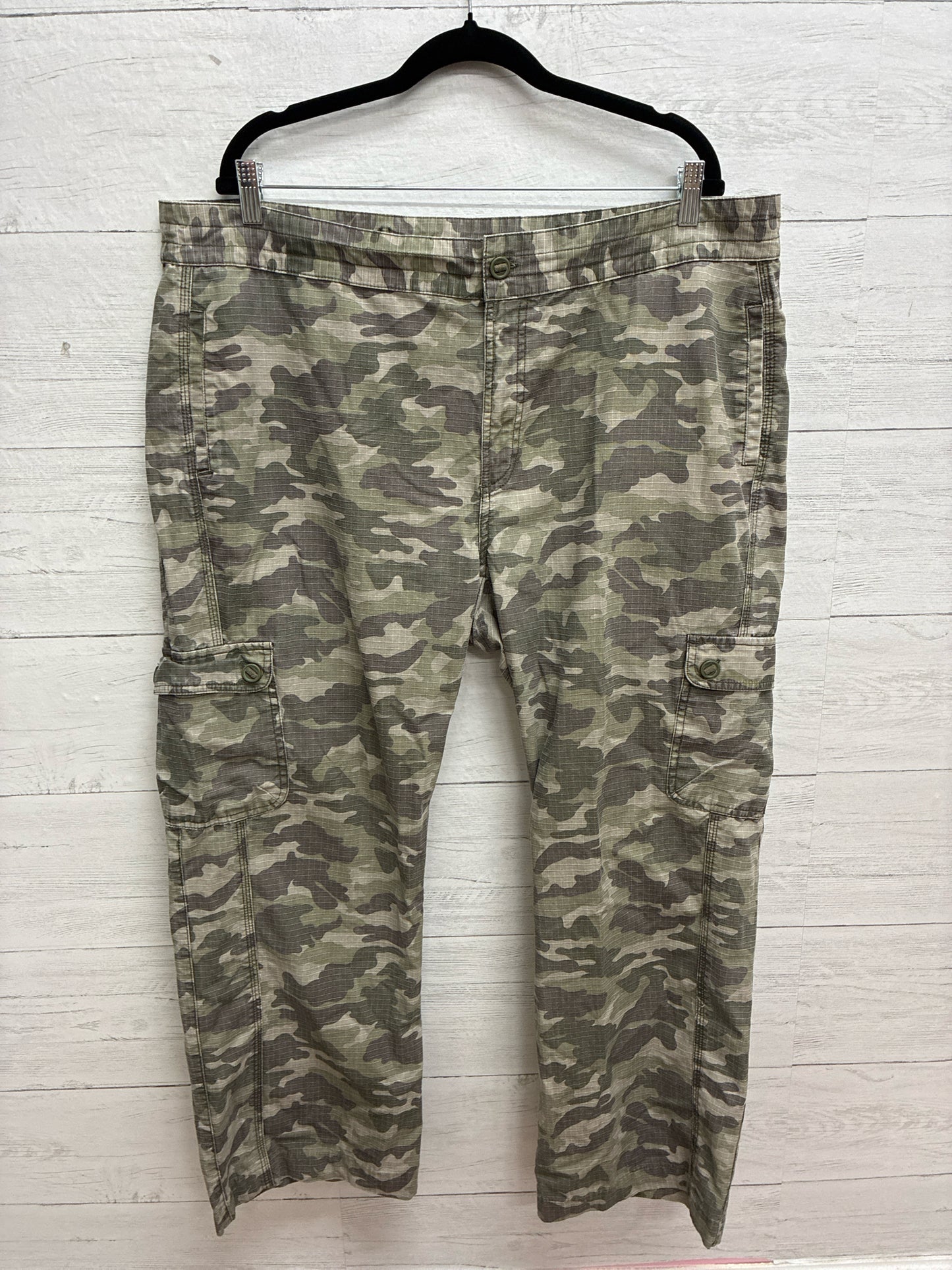 Size 20 Gander Mtn. Camo Womens Pants
