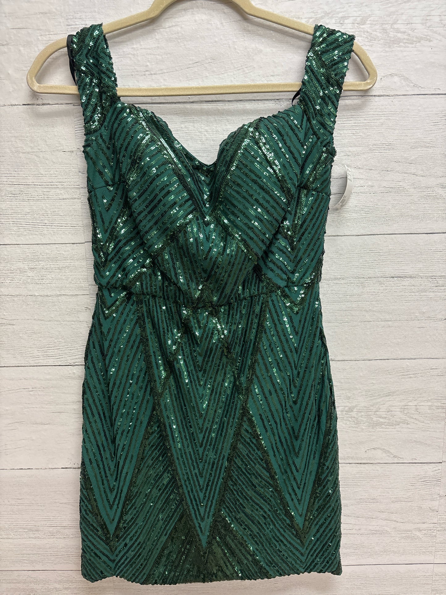 Size M BXC Green GOWN