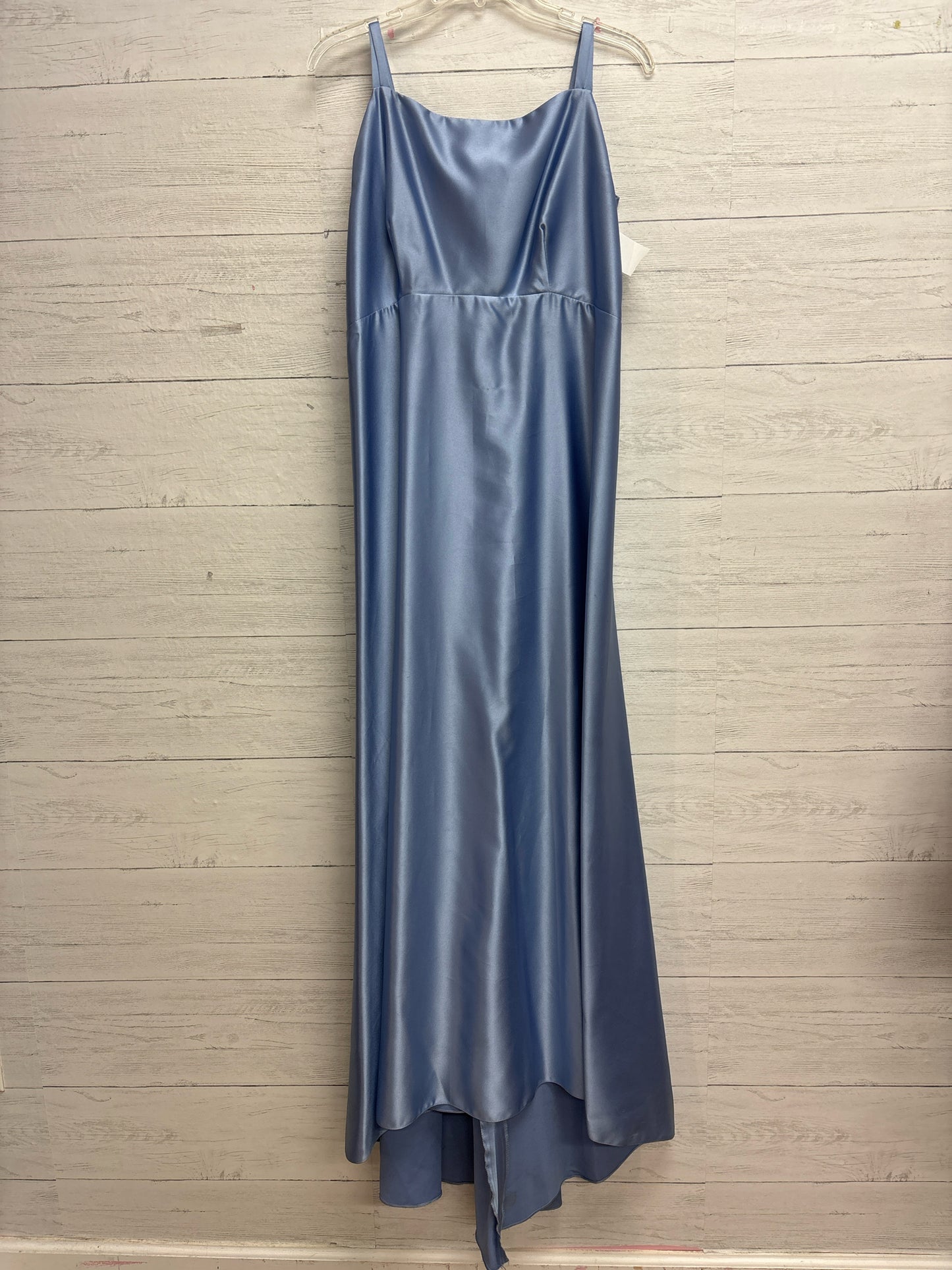 Size 14 Loralie Blue Gown