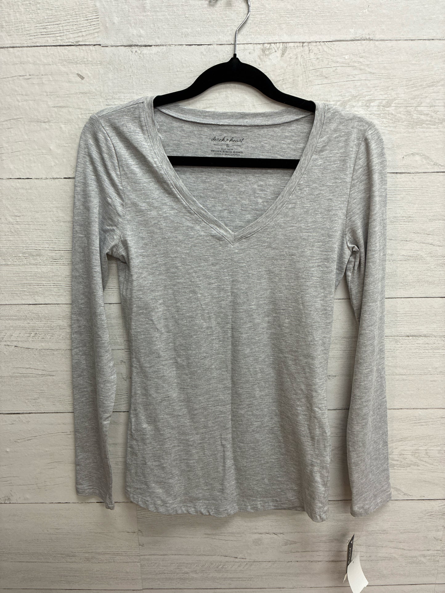 Size S Derek Heart Grey Womens Shirt