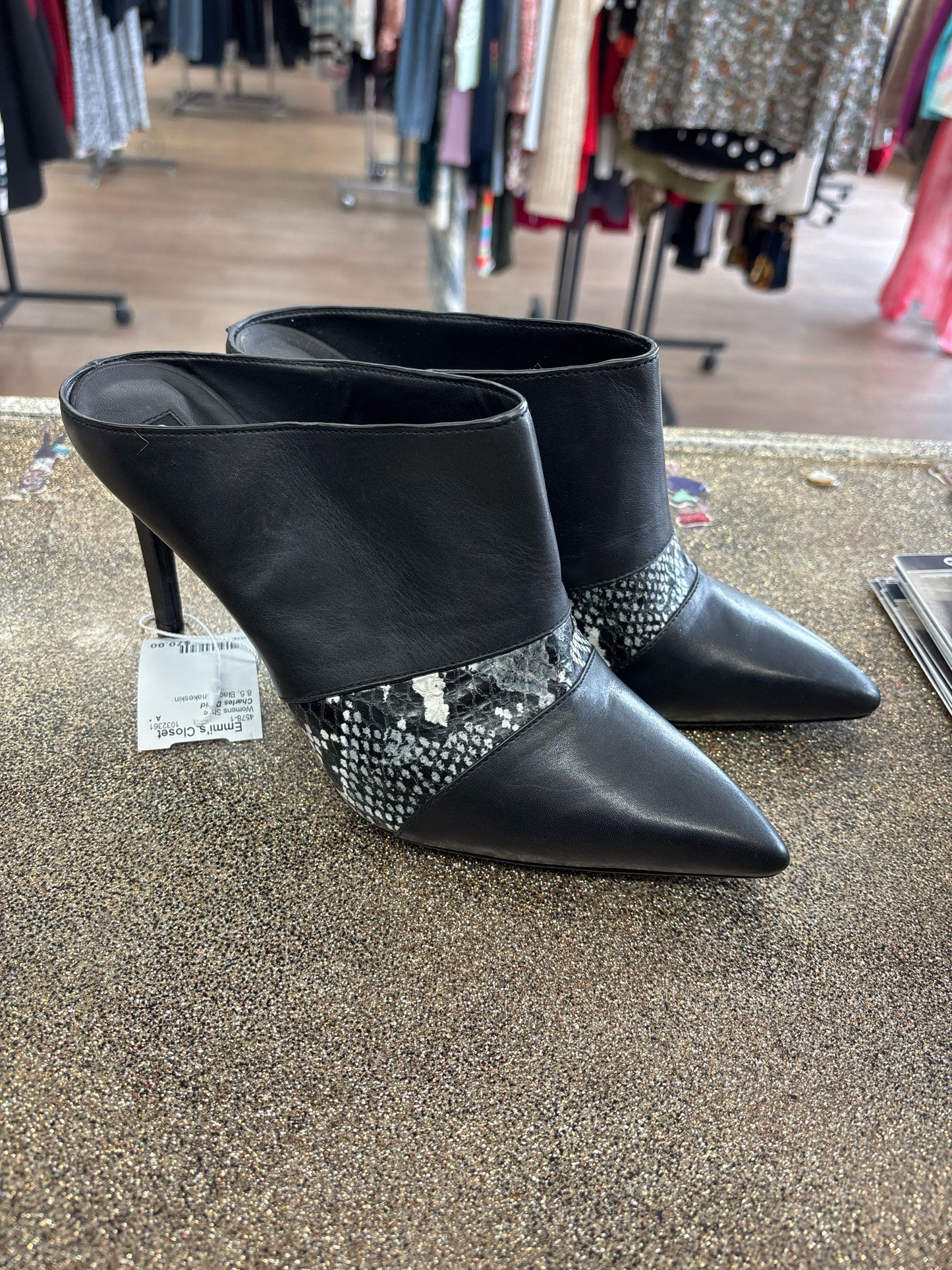 8.5 Charles David Black Womens Shoe