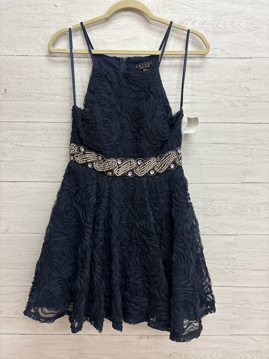 Size 7 Trixxi Navy GOWN