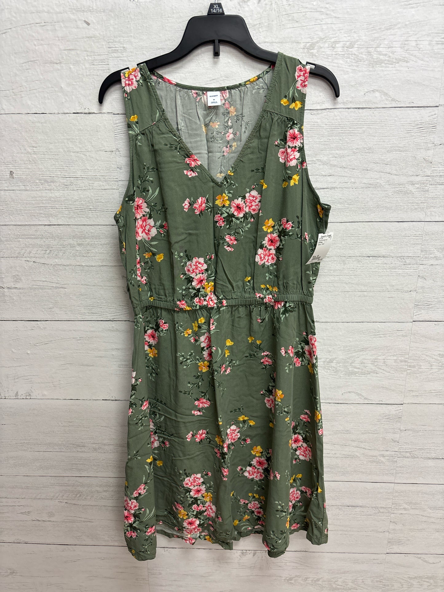 Size M Old Navy Green Dress/Evening Wear