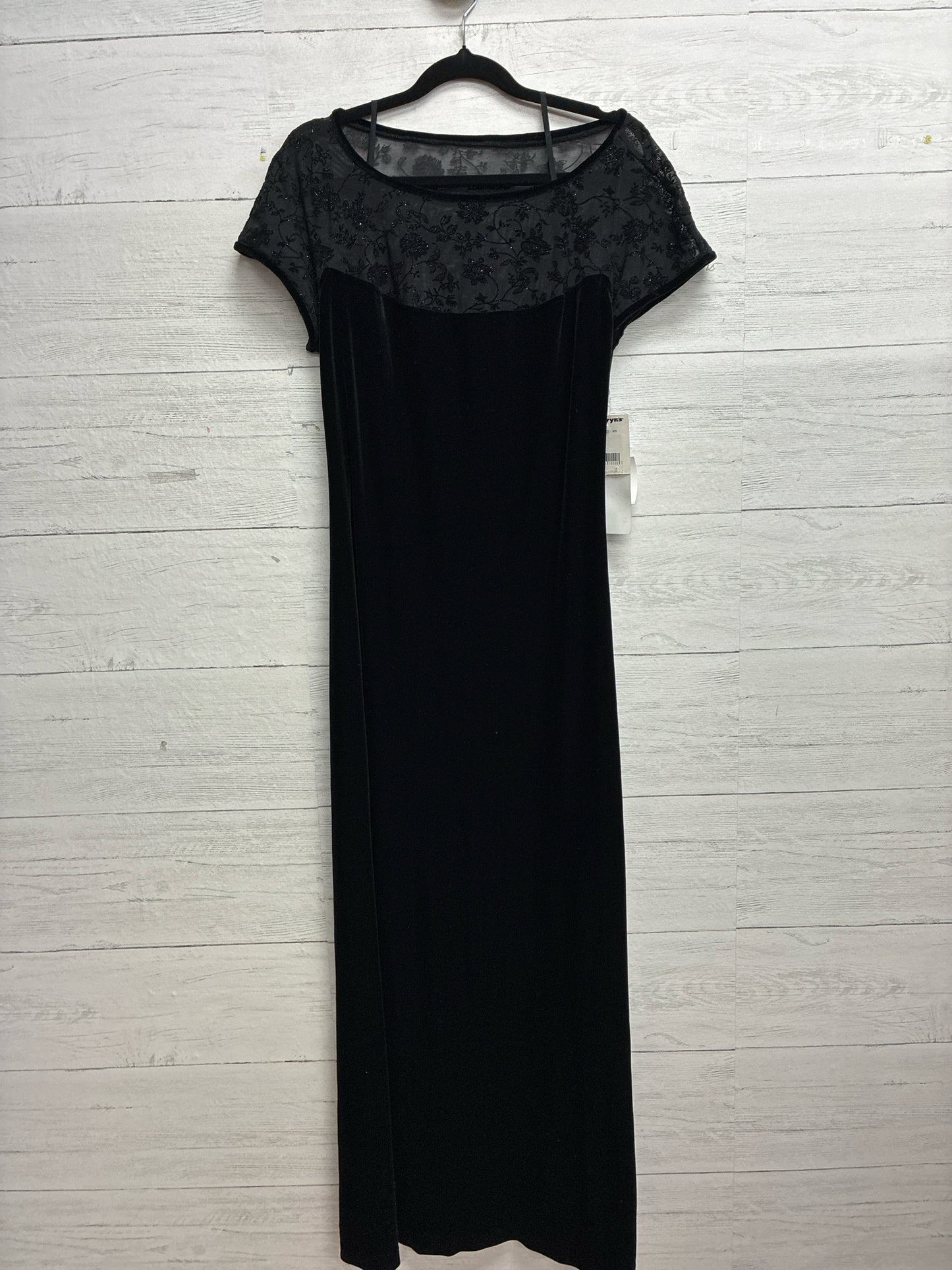 Size 6 Amanda Lane Black GOWN