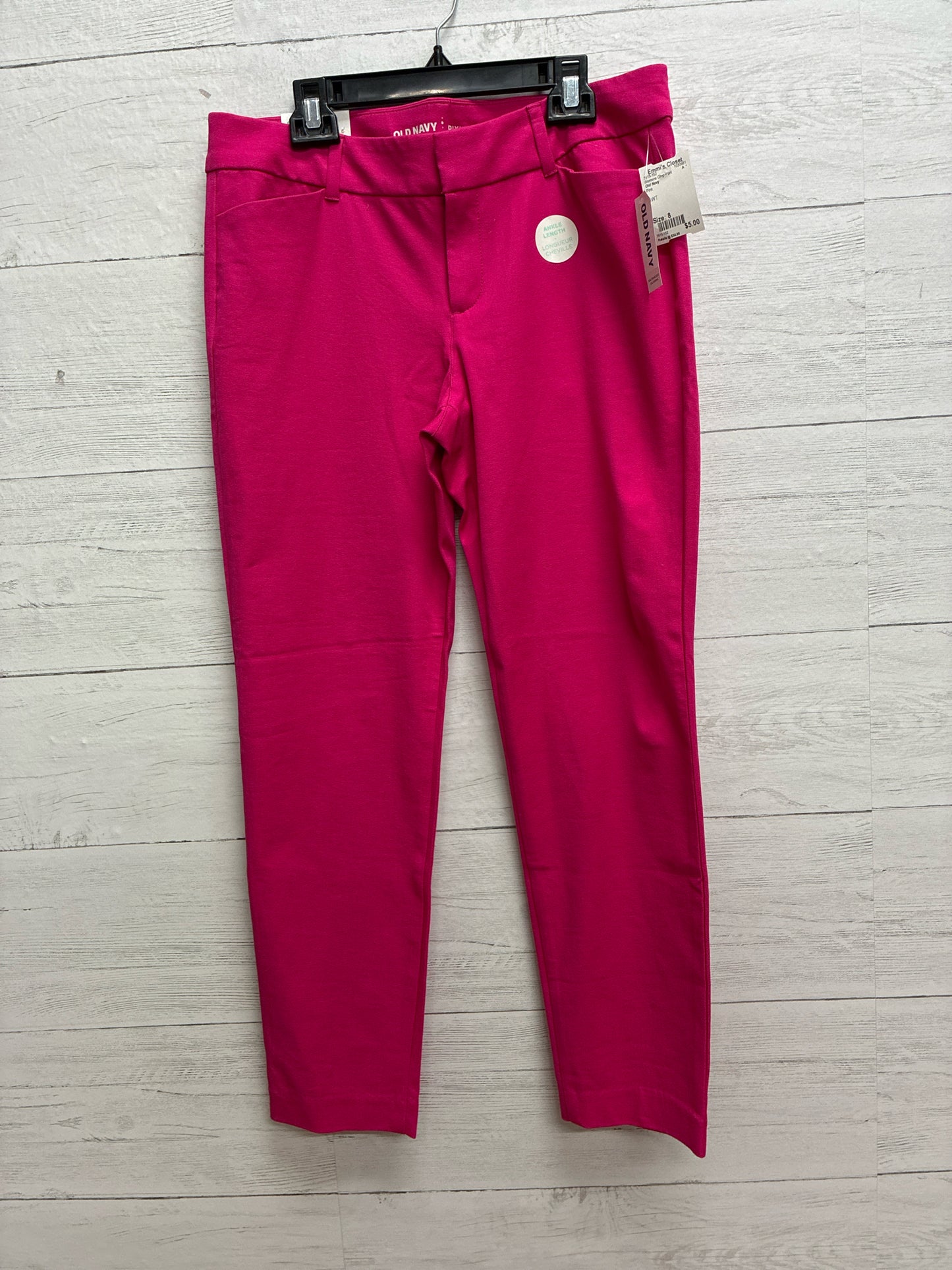 Size 8 Old Navy Pink Womens Crop Pant