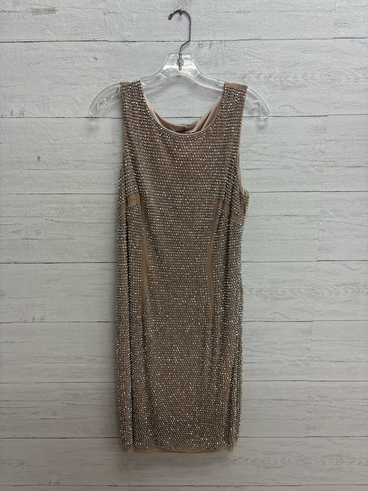 Size L Alexia Admor Tan GOWN
