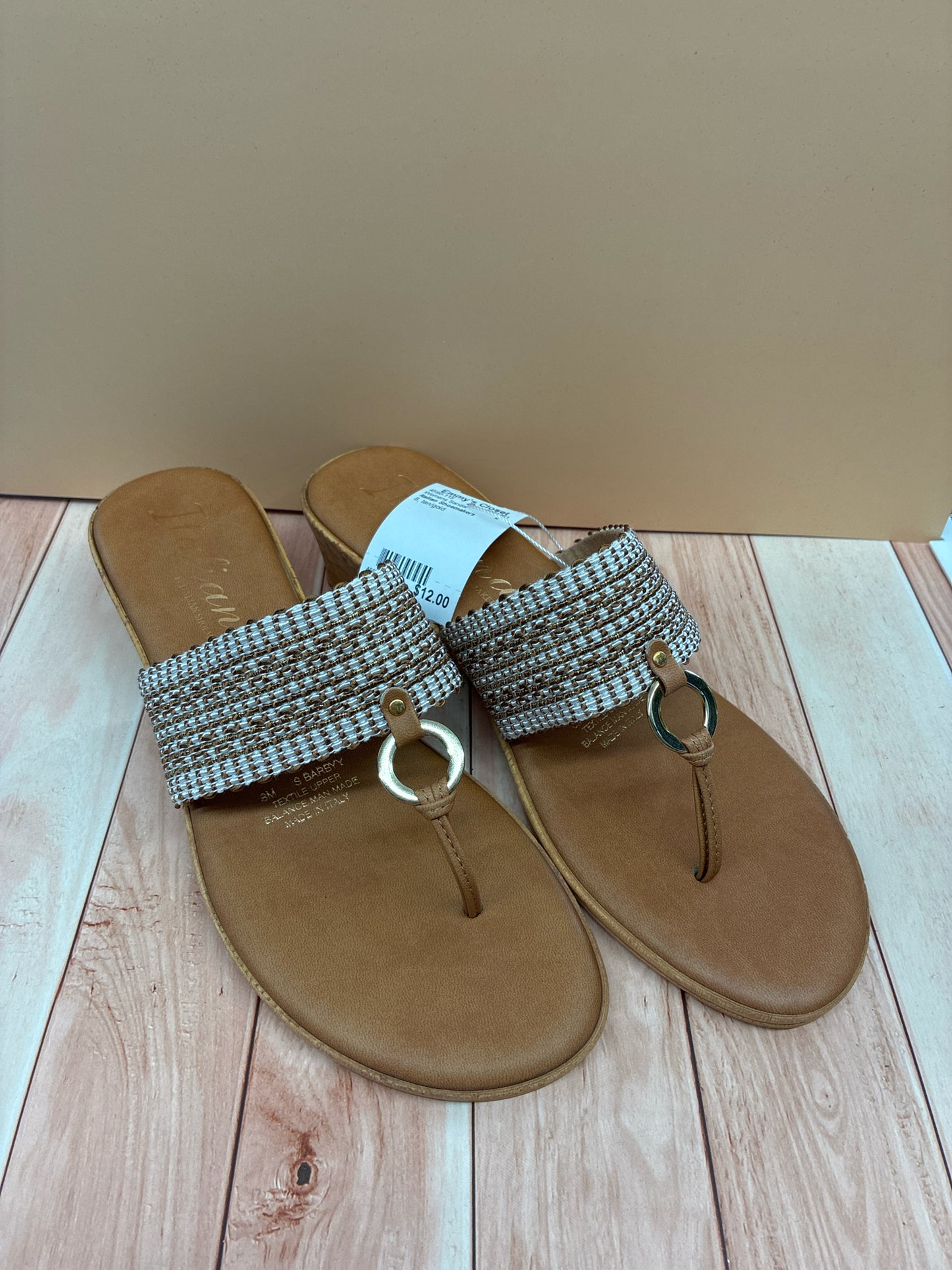8 Italian Shoemakers tan/gold Womens Sandal