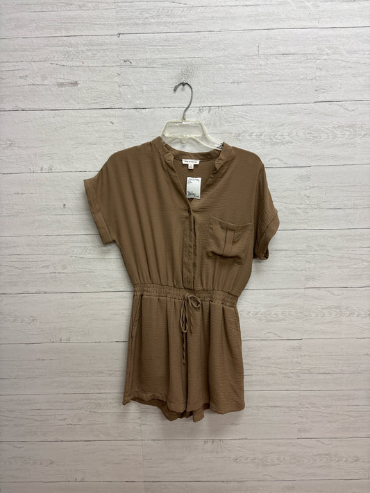 Size M Blu Pepper Brown Rompers