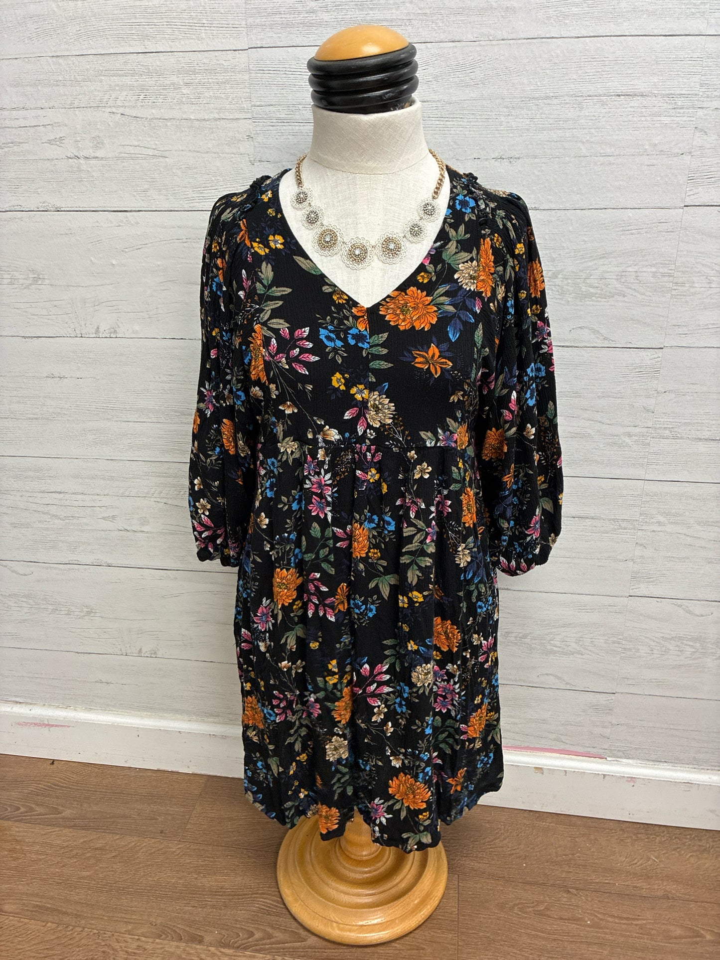 Size S Suzanne Betro black/orange Dress/Evening Wear