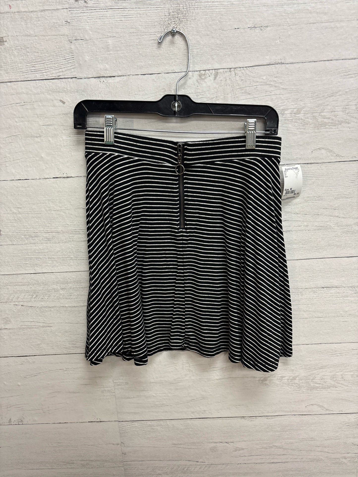 Size M SO Black Skirt