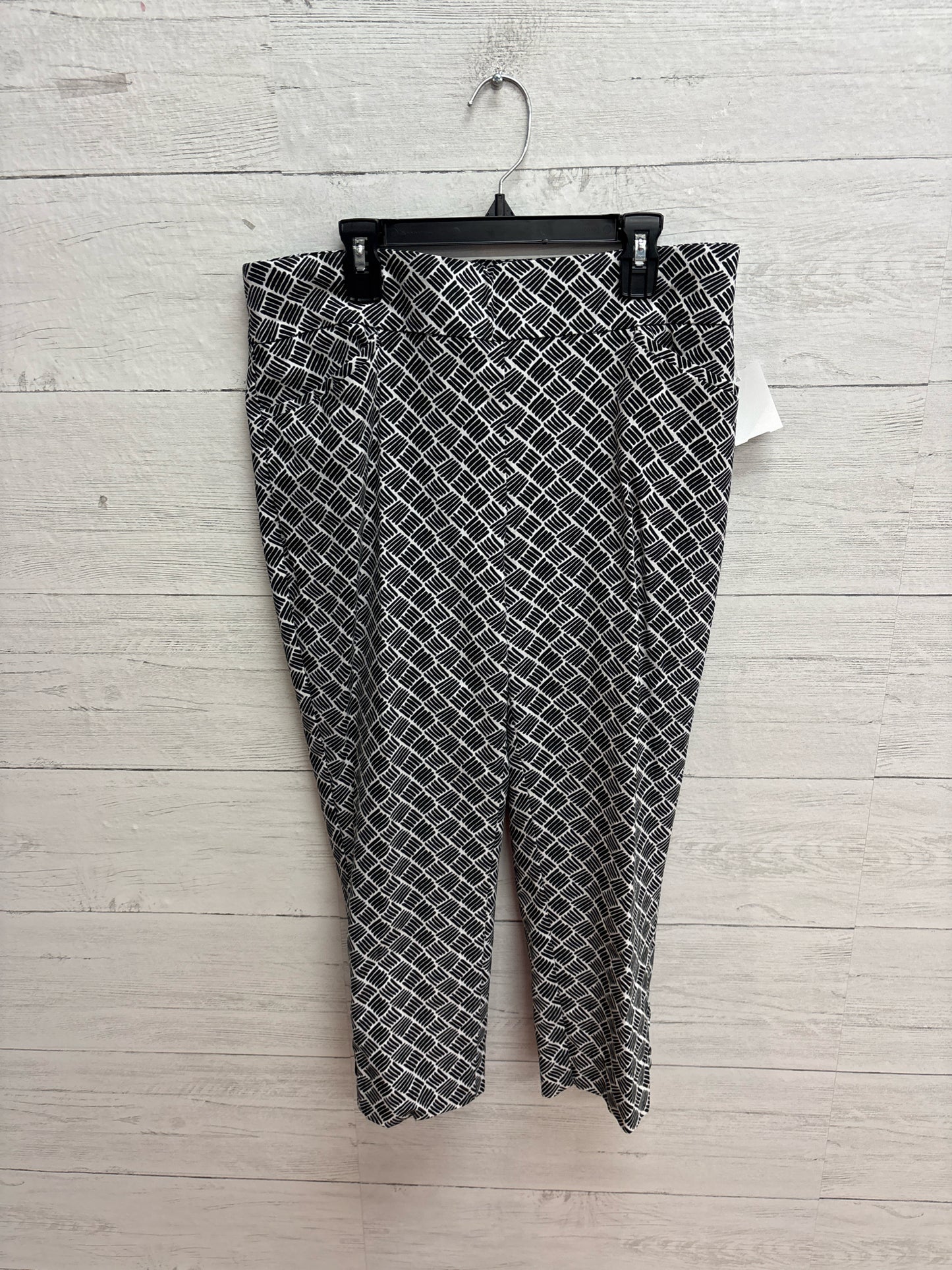 Size 1.5 Chico's Design Black/White Womens Capri