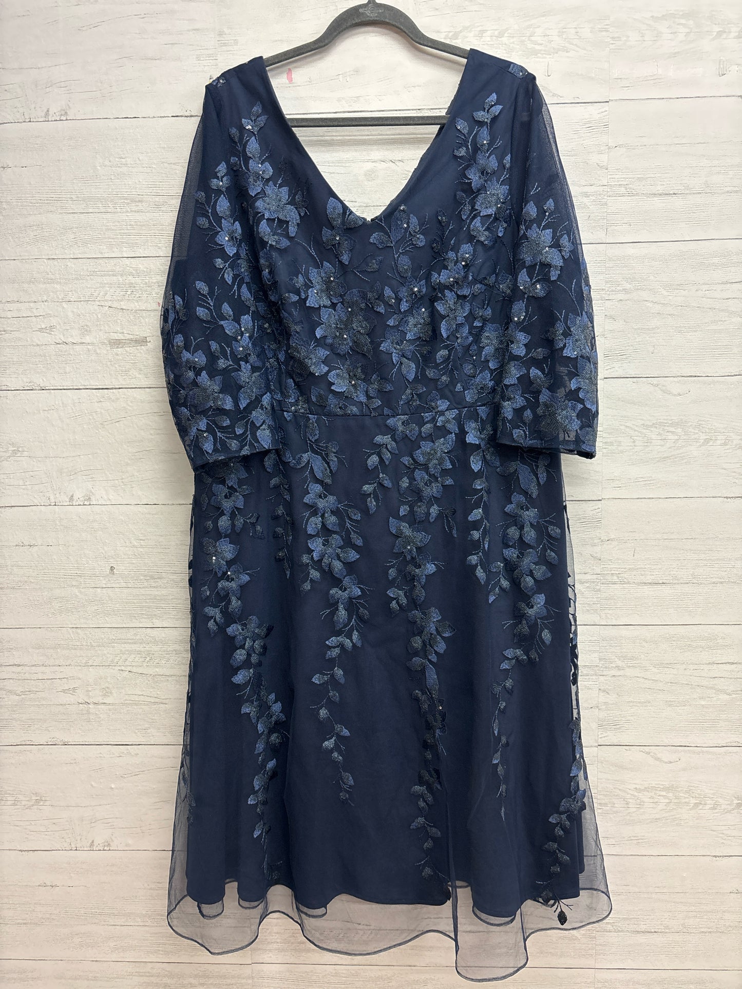Size 20 alex Navy GOWN