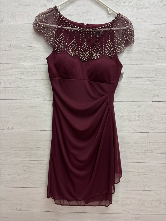 Size 6 DJ-Jaz maroon GOWN
