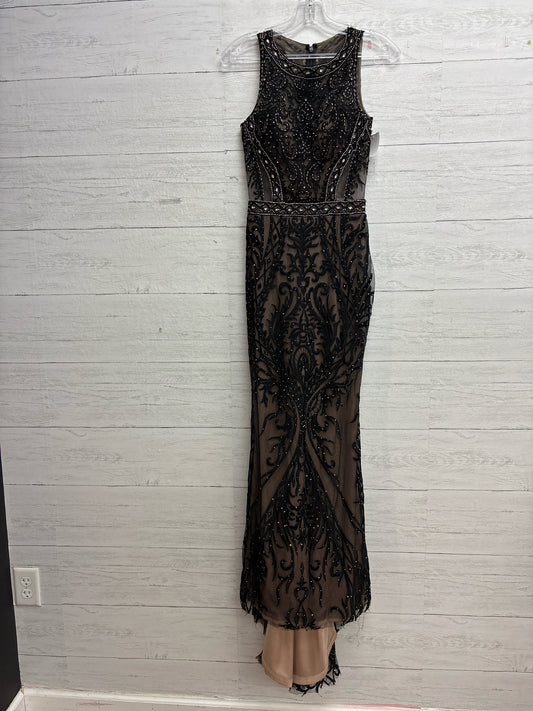 Size 2 ELLIE WILDE Black GOWN