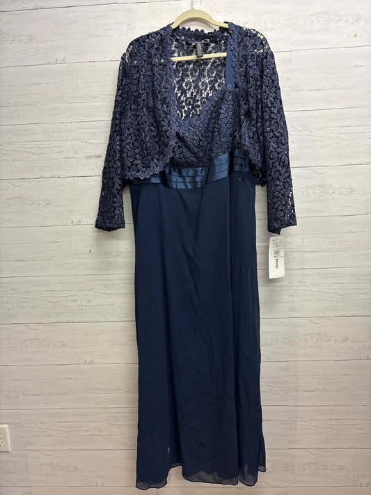Size 20 R&M Richards Navy GOWN