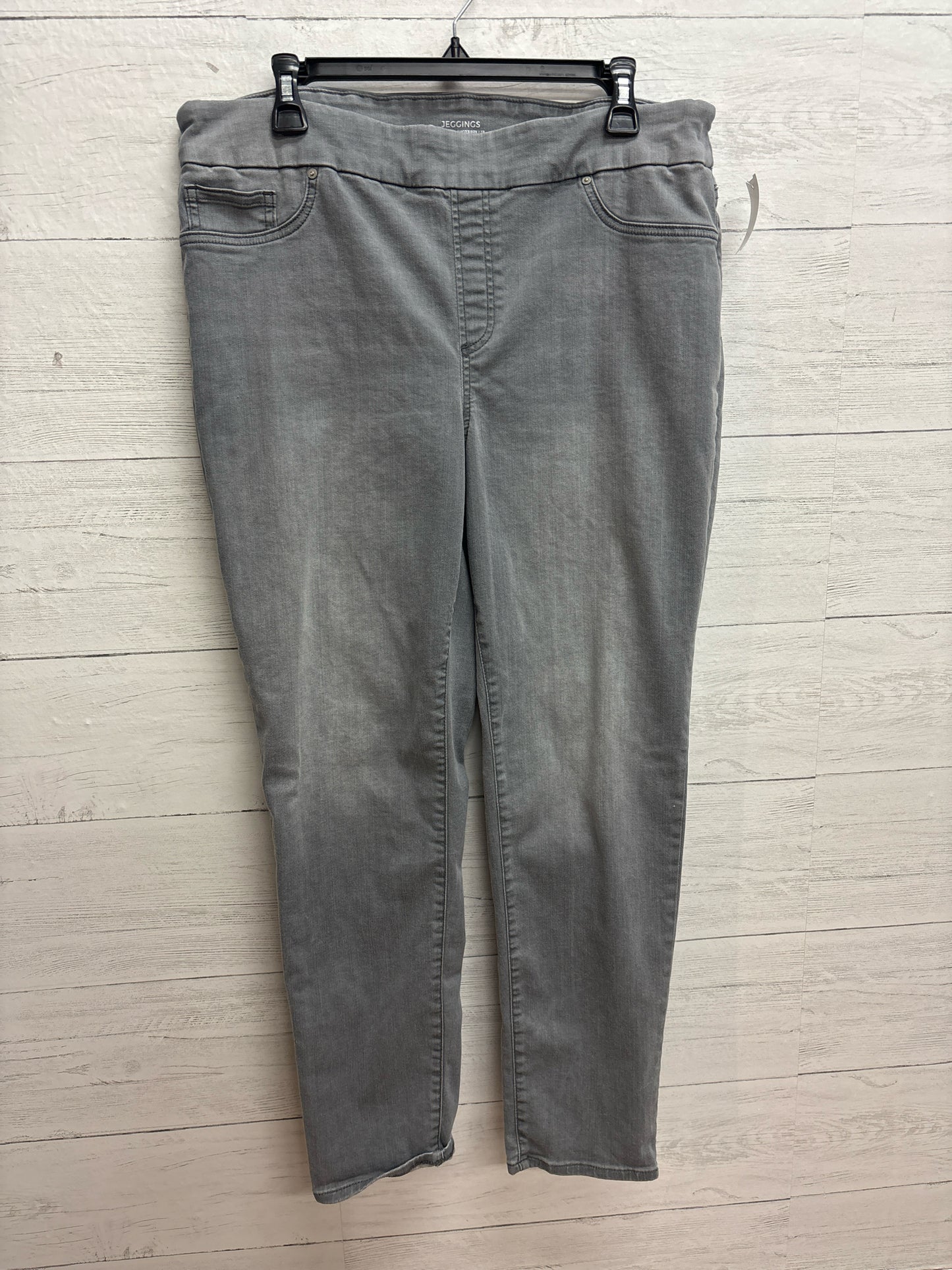 Size 14 Chico's Design Grey Womens Pants
