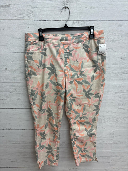 Size 12 TRIBAL Green Womens Capri