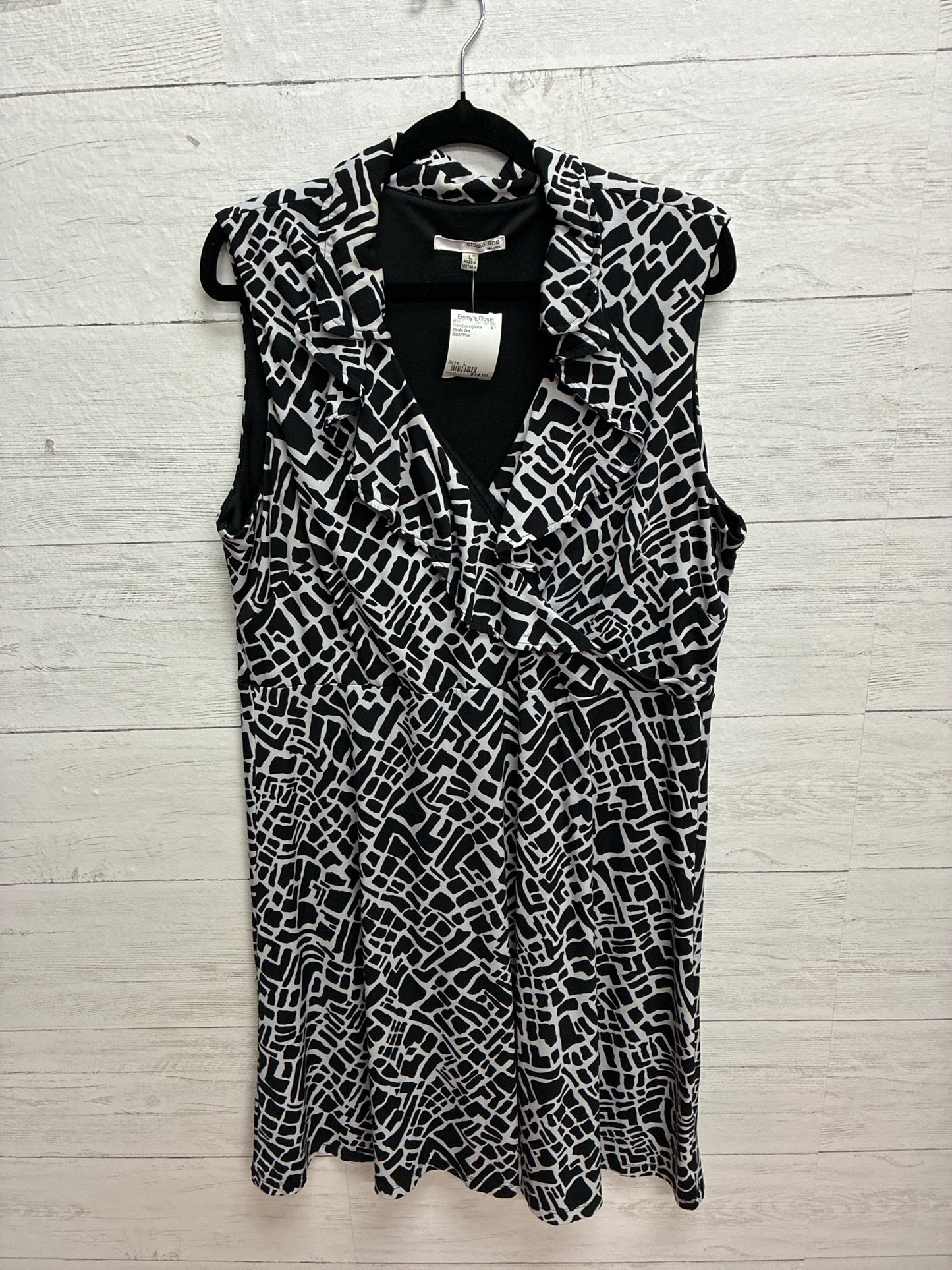 Size L Studio One Black/White Dress/Evening Wear
