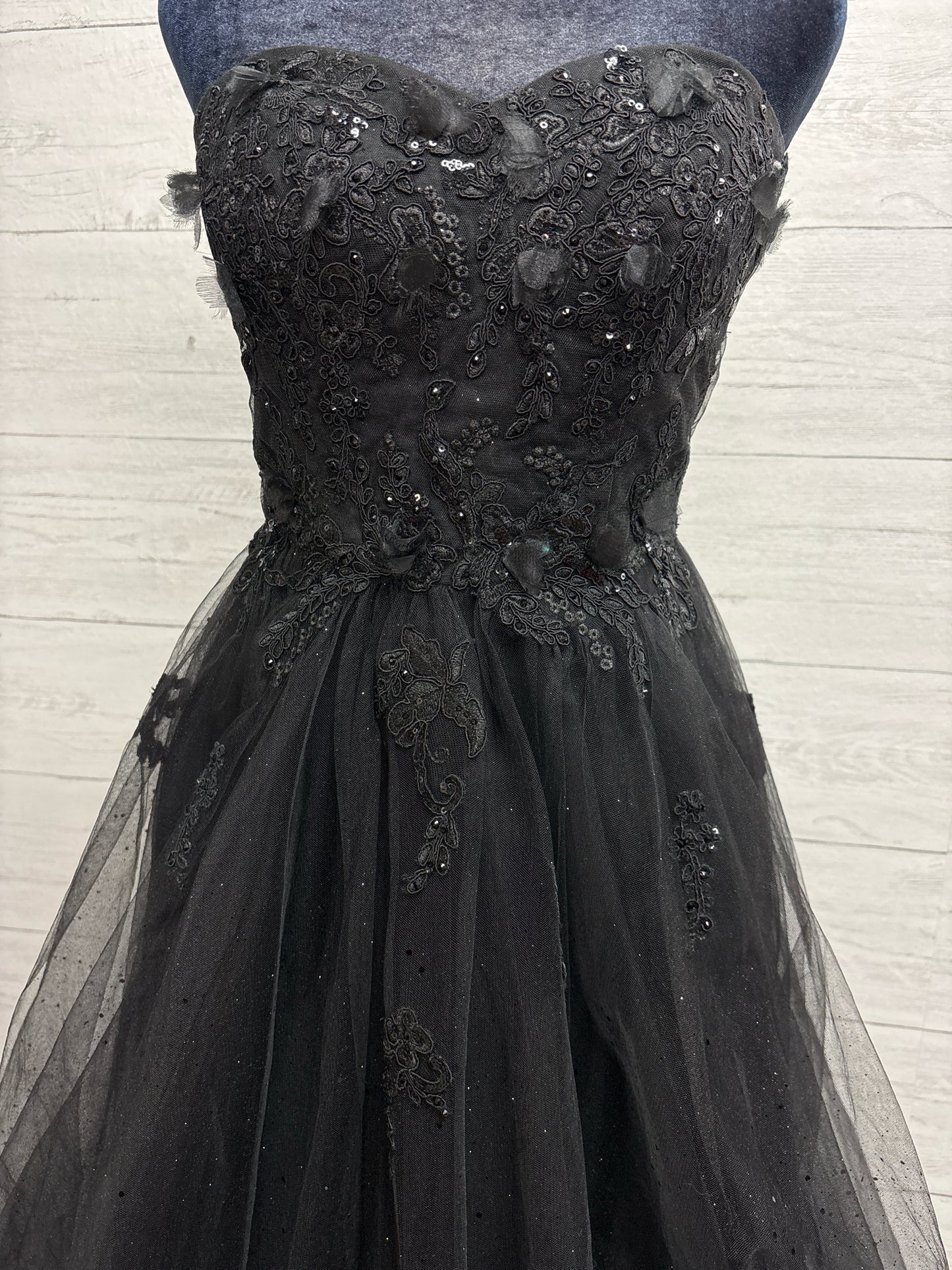 Size 8 JULES & CLEO Black GOWN