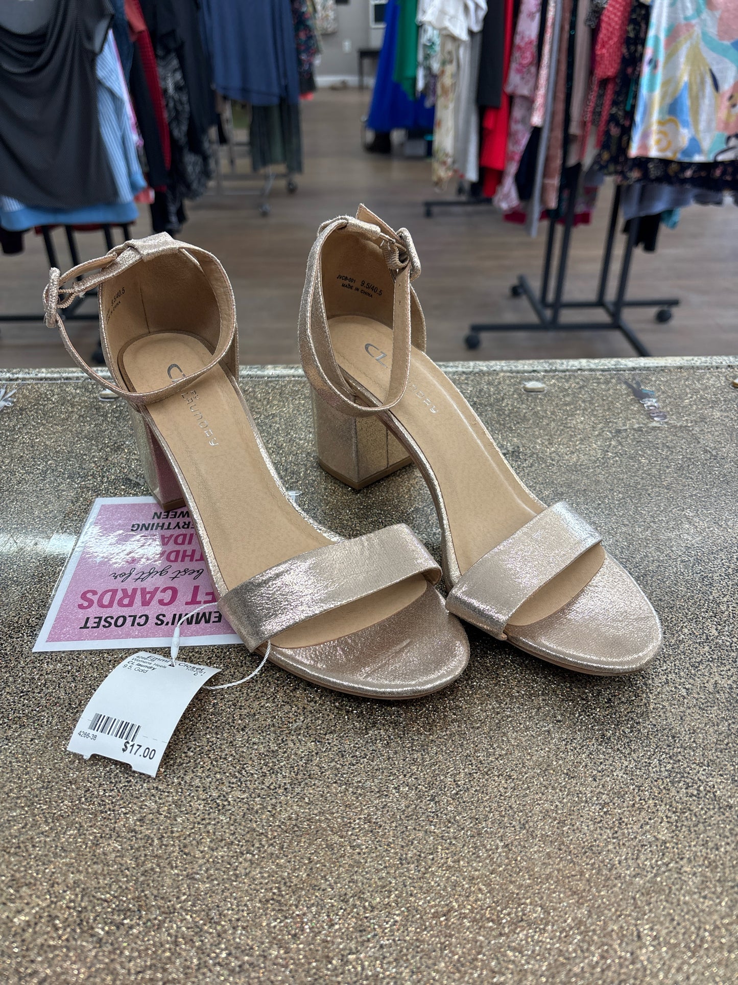 9.5 CL laundry Gold Womens Heels