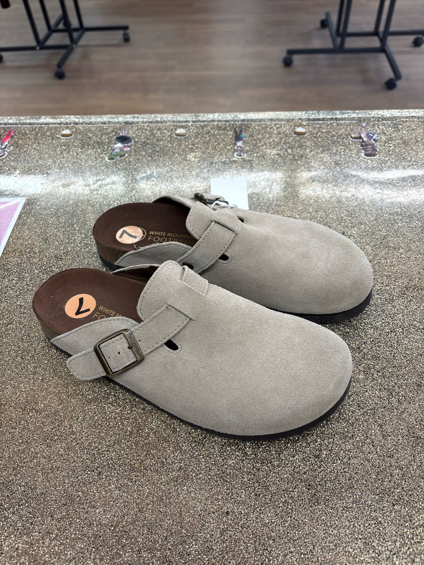 7 White Mountain Tan Womens Sandal