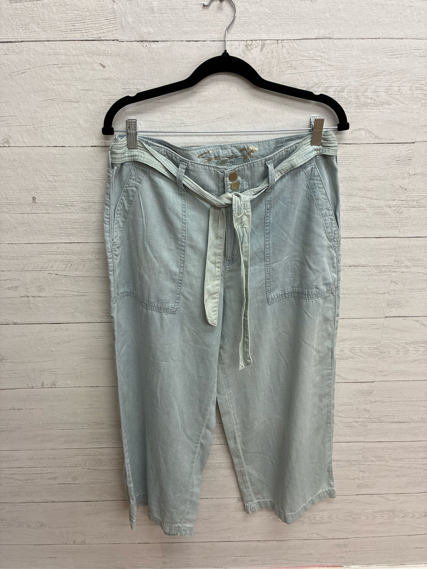 Size 10 Seven 7 light wash Womens Jeans