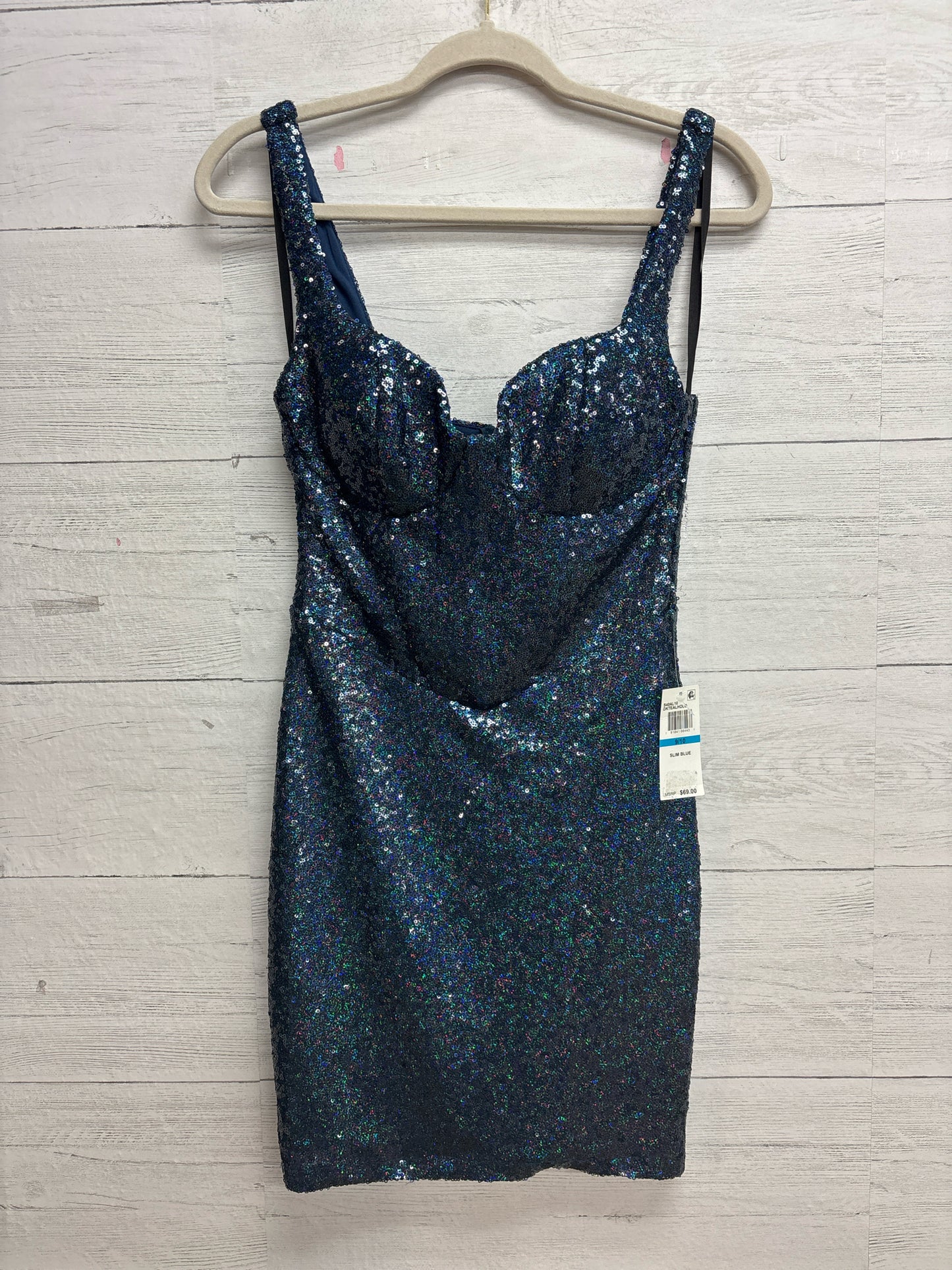 Size 9/10 B. Darlin Blue GOWN