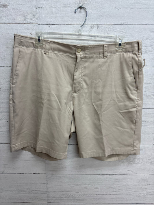 Size 40 PGA Tan Mens Shorts