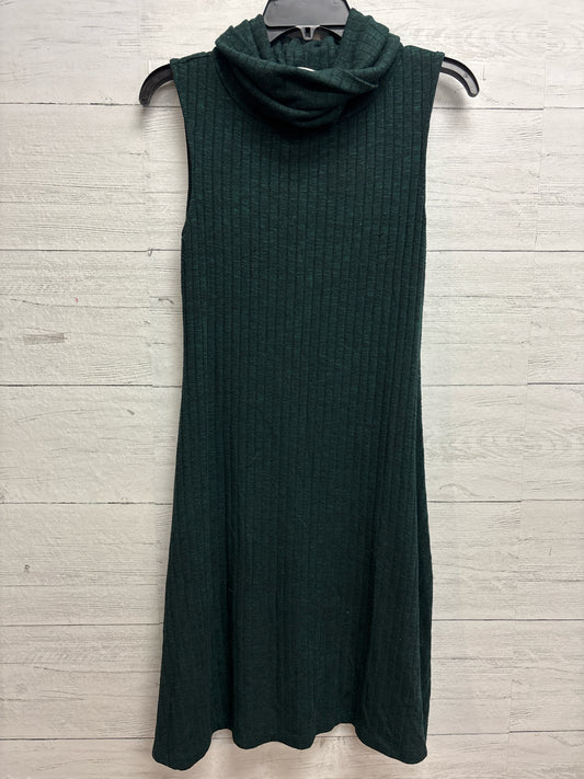 Size M Apt. 9 Green Dress