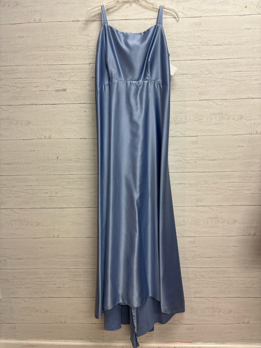 Size 14 Loralie Blue Gown