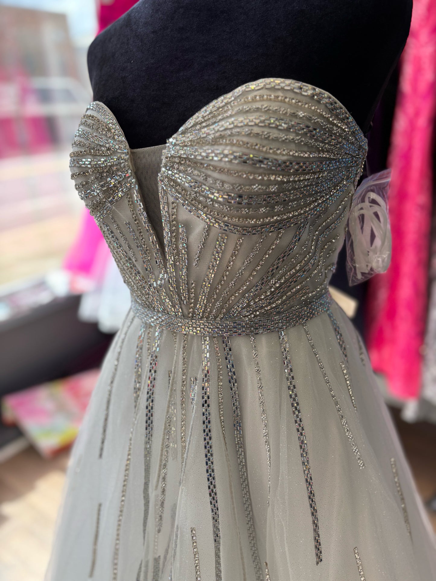 Size 2 Emmi's Elegance White GOWN