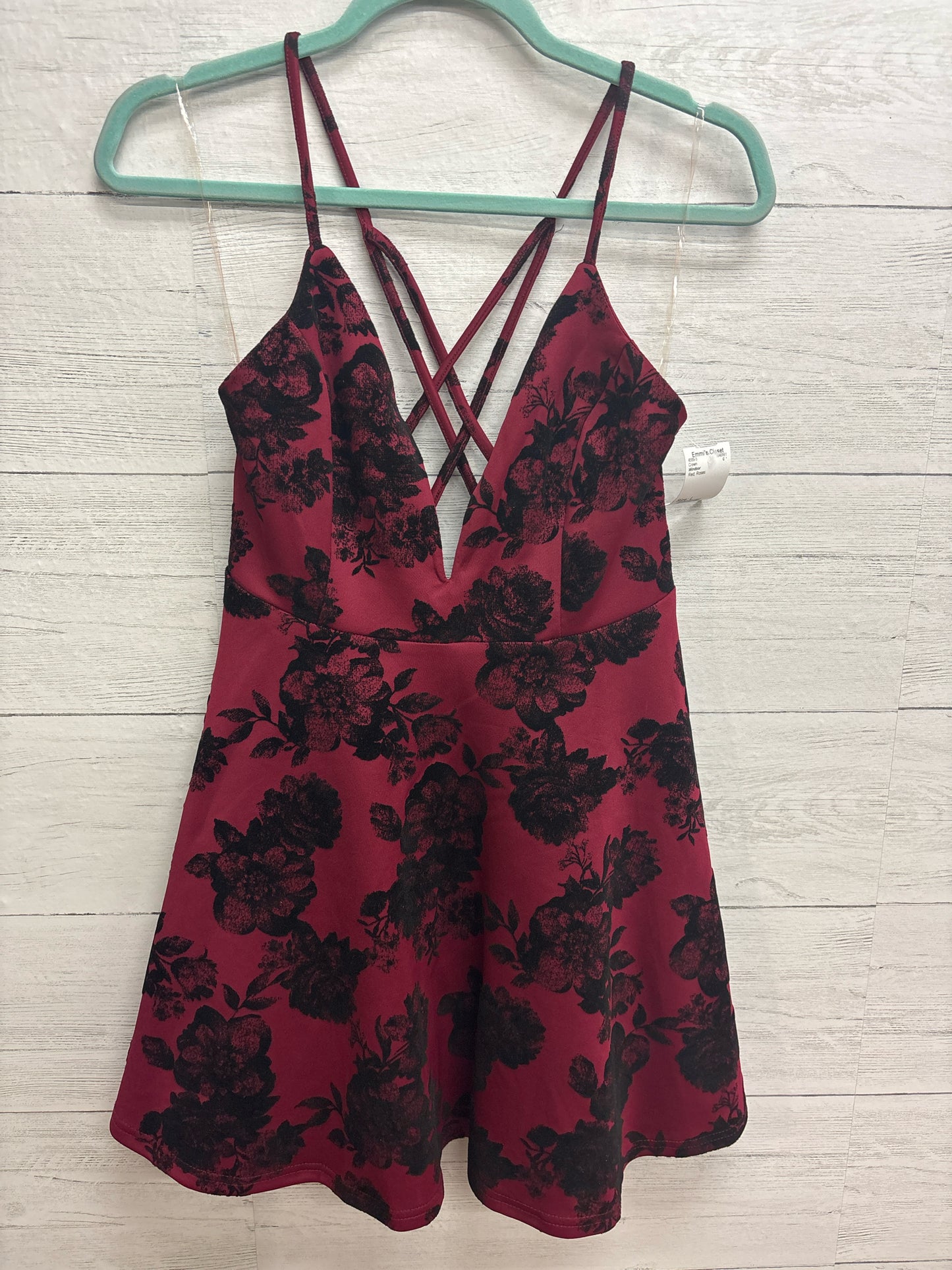 Size L Windsor Red GOWN