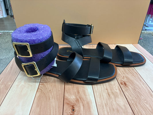 7 Qupid Womens Sandal